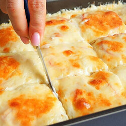 Превращаем куриную грудку почти что в пирог: готовим с сыром и сметаной - Steak Lovers - медиаплатформа МирТесен