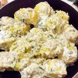 Молодая картошка в сметане с зеленью: устоять невозможно - Вкусные рецепты - медиаплатформа МирТесен