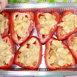 Соединяем перец и курицу