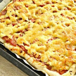 Домашняя пицца с колбасой: вкусная домашняя пицца с тонким воздушным тестом - Скатерть-Самобранка - медиаплатформа МирТесен