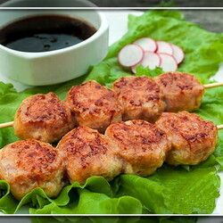 Цукунэ — японские тефтели из куриного фарша на шпажках - БУДЕТ ВКУСНО! - медиаплатформа МирТесен