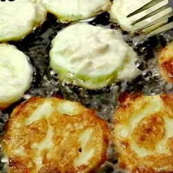Простой и быстрый рецепт кабачков в сырном кляре: хрустящие и вкусные - Вкусные рецепты - медиаплатформа МирТесен