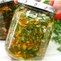 Зимой жалела, что сделала мало! Вкусная заправка на зиму без варки и стерилизации - Вкусные рецепты - медиаплатформа МирТесен