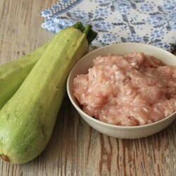 Пару кабачков и немного фарша — так готовлю потрясающие «летние» котлеты: много и очень вкусно - Вкусные рецепты - медиаплатформа МирТесен