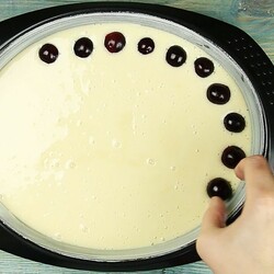 Если у тебя остался стакан кефира, приготовь этот замечательный пирог с вишней!