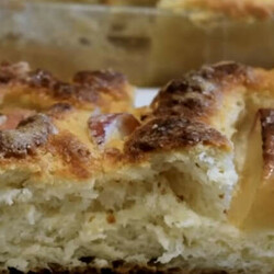 Порезали 3 яблока и залили тестом: десерт на замену печеньям - Steak Lovers - медиаплатформа МирТесен