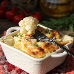 Цветная капуста под сырным соусом в духовке - 10 пошаговых фото в рецепте
