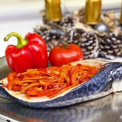 Запеченная cкумбрия в духовке с овощами за 20 минут - Недорого и полезно - БУДЕТ ВКУСНО! - медиаплатформа МирТесен