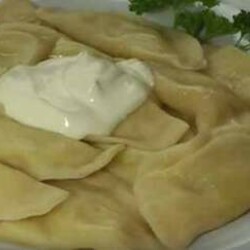 Вареники с сырой картошкой - 6 рецептов