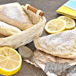 Слойки в мультиварке - 13 пошаговых фото в рецепте