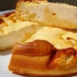 Пол кило творога, 3 яйца, 5 ст.л. муки и 5 ст.л. сметаны: и самая вкусная ватрушка готова! - Скатерть-Самобранка - медиаплатформа МирТесен