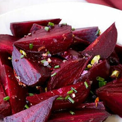 Полили свеклу маслом и запекли: заменяем надоевшую картошку новыми гарнирами - Steak Lovers - медиаплатформа МирТесен