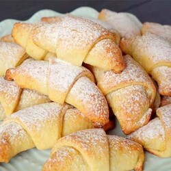 Невероятно нежные творожные рогалики