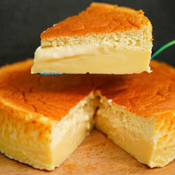 Рецепт чудо-пирога, который в процессе выпекания сам разделяется на бисквит и заварной крем - Вкусные рецепты - медиаплатформа МирТесен