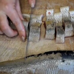 Даже соус вымакивают! Селедка в кефирно-горчичном соусе: теперь готовлю постоянно - Скатерть-Самобранка - медиаплатформа МирТесен