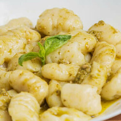 Смешали картошку с сыром и варим: вместо пельменей и галушек - Steak Lovers - медиаплатформа МирТесен