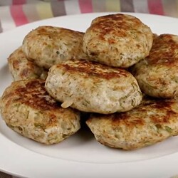 Сочные котлетки без яиц с секретным ингредиентом - Вкусные рецепты - медиаплатформа МирТесен