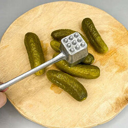 Открываем банку соленых огурцов и превращаем в овощную икру на хлеб - Steak Lovers - медиаплатформа МирТесен