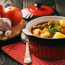 Простые рецепты приготовления мяса в горшочке