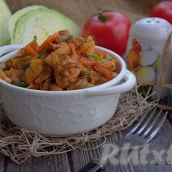 Бигус из свежей капусты с курицей - 9 пошаговых фото в рецепте