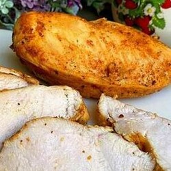 Всего ДВА основных ингредиенты и специи. Получается ВКУСНЕЙШАЯ и сочная курочка - Вкусные рецепты                                             - 17 января                                             - 43351490182 - Медиаплатформа МирТесен