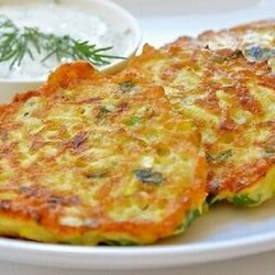 Кабачковые оладьи с сыром и морковью: здоровое питание в вашем меню - Четыре вкуса - медиаплатформа МирТесен