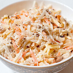 Салат из дайкона с курицей