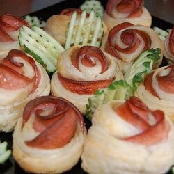Колбасные "розочки" - пошаговый рецепт с фото на Повар.ру