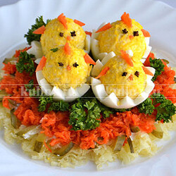 Салат пасхальный "Цыплята в гнездышках" – рецепт приготовления с фото от Kulina.Ru