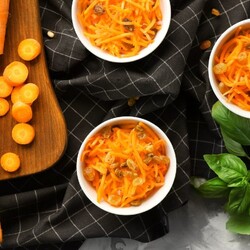 15 интересных салатов из моркови - Лайфхакер