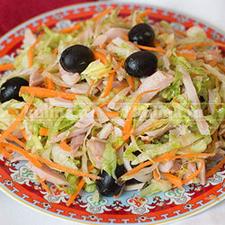 Салат простой с курицей