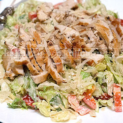 Салат с куриной грудкой