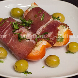 Закуска из сыра в перце