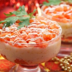 Салат с красной рыбой