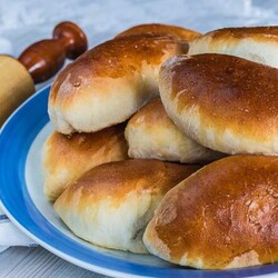 Оригинальные пирожки с солёными огурцами: простое блюдо которое удивит ваших домочадцев и гостей - Будет вкусно - 13 апреля - 43793802593 - Медиаплатформа МирТесен