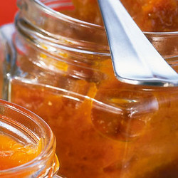 Kürbis-Tomaten-Chutney