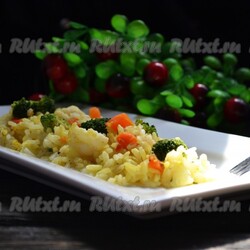 Рис с замороженными овощами в мультиварке