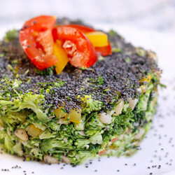 Салат из сырой брокколи: 9 лучших рецептов