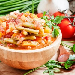 15 оригинальных салатов из спаржевой фасоли на зиму