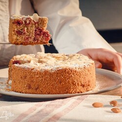 Ореховый пирог с вишней, пошаговый рецепт на 3597 ккал, фото, ингредиенты - Пышка