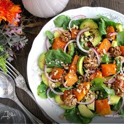 Салат с пряной тыквой