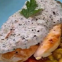 JUICY CHICKEN WITH NUT SAUCE and vegetables сочная курочка под ореховым соусом | Pinterest