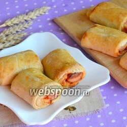 Рулеты с сосисками и сыром