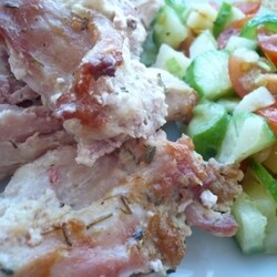 Кролик запеченный в сметане