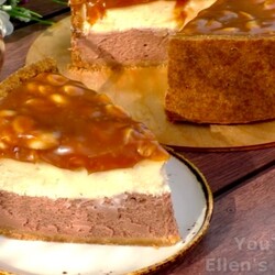 Чизкейк "Сникерс"