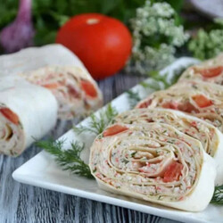 Рулеты из лаваша: 8 вкусных начинок