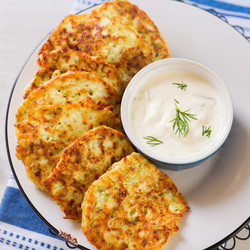 Оладьи из кабачков с фетой (брынзой или творогом) - пошаговый рецепт с фото на Готовим дома