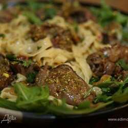 Салат с куриной печенью