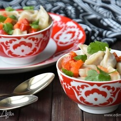 Узбекские пельмени «Чучвара». Ингредиенты: тесто пельменное, мясной фарш, соль