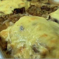 Мясо по -французски с грибами и Бешамель